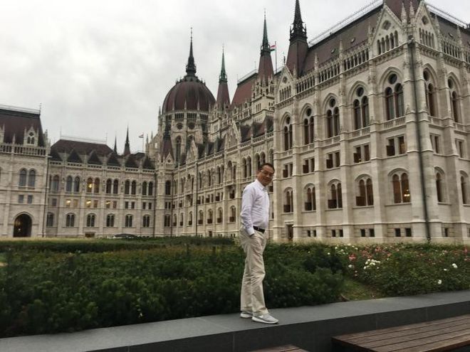 九州期货浅论企业实行差异化营销战略的风开云体育 开云官网险是什么(图2)