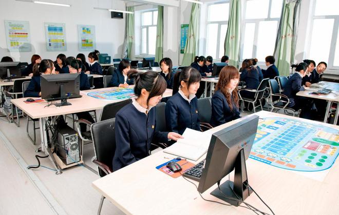 开云体育 Kaiyun.com 官网入口这6个不建议报考的大学专业比较鸡肋就业竞争压力太大(图2)