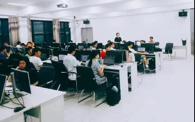开云体育 Kaiyun.com 官网入口就业率“奇低”的六大专业高三“避雷”大学生默默忍受！(图5)