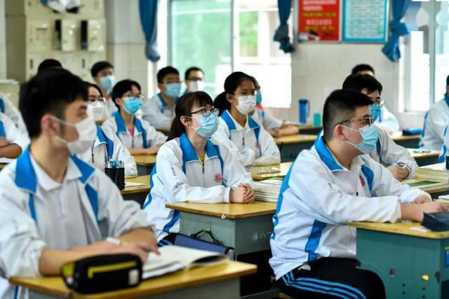 Kaiyun 开云体育未来10年这4个专业看着有档次实则“烂大街”毕业生供过于求(图3)