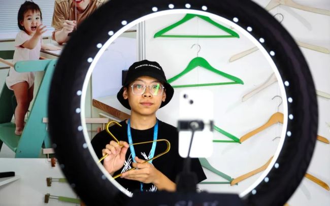 Kaiyun 开云体育实现经贸配对482亿元！2023黄河流域跨境电商博览会在青岛西海岸新区、青岛自贸片区成功举办(图2)