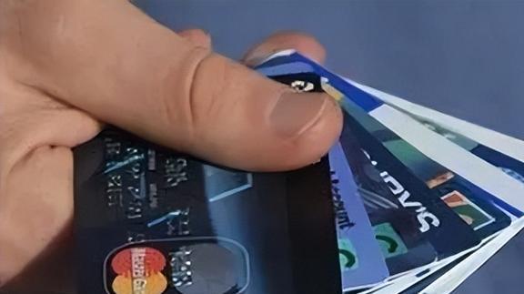 开云体育 开云平台美国网友：中国已是世界第二大经济体为何连信用卡都不会用？(图21)