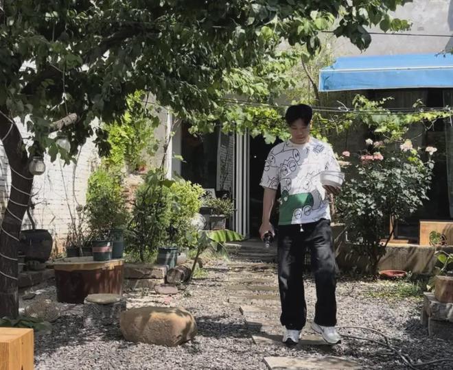 开云体育 开云平台吸金千亿！最“奇葩”养老院专治年轻人(图22)