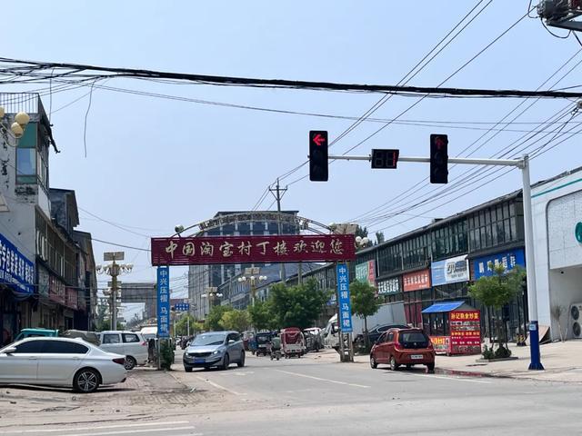 成开云 开云体育平台立半年爆卖4000多万被流量眷顾后这里的商家集体供不应求(图3)