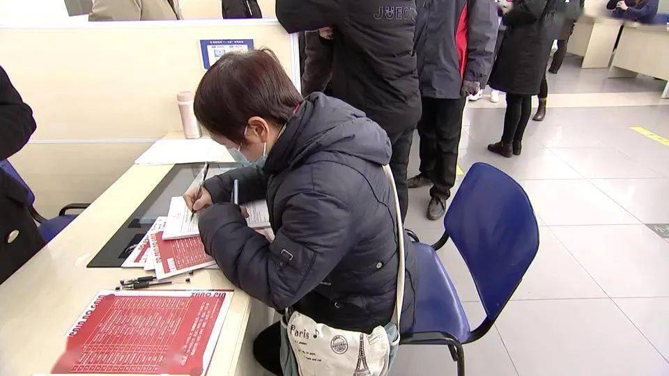 【1000家企业10万个岗位】一招聘会来了 一线工人需求高开云体育 Kaiyun.com 官网入口(图10)