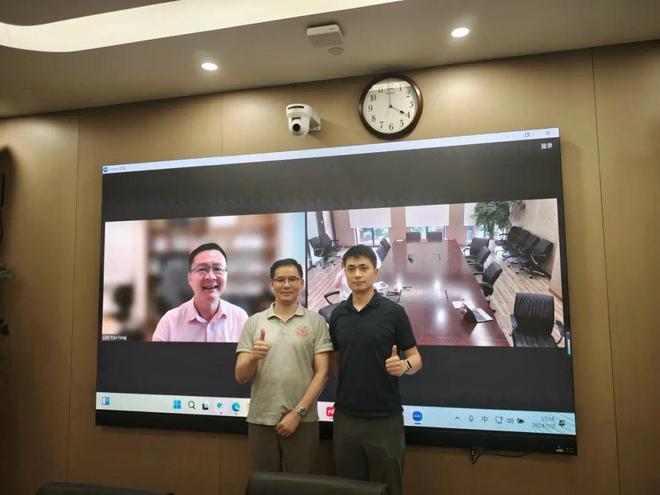 管理学国际博士（DBA）答辩系列 祝贺王向东同学顺利通过博士论文Kaiyun 开云体育答辩(图2)
