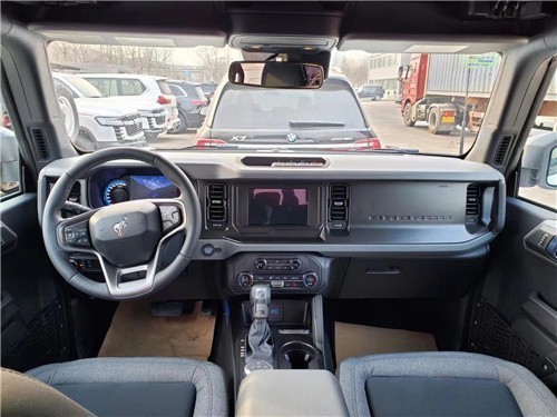 2022款福特烈马20T墨版配置报价详情 展厅现车开云体育 Kaiyun.com 官网入口(图6) 2022款福特烈马20T墨版配置报价详情 展厅现车开云体育 Kaiyun.com 官网入口(图6)