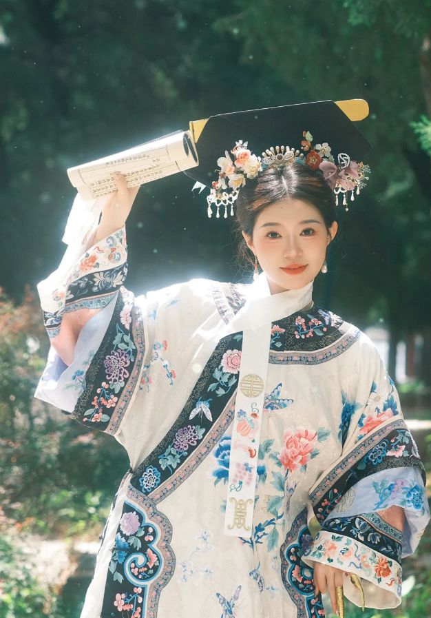 Kaiyun 开云体育一家五口游北京费用预算五天四晚北京旅游攻略及景点旅游路线(图2)