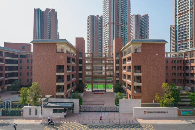 珠开云体育 Kaiyun.com 官网入口江花城)珠江花城官方售楼中心2024楼盘资讯直接认购(图4)